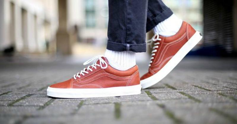 white-socks-for-men
